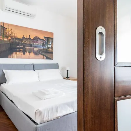 Italianway-canonica Apartamento